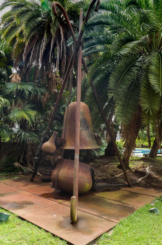 Triade Trindade, escultura de Tunga avaliada em 400 mil reais (Foto: Reprodução)